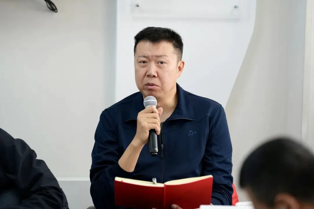 如何利用高科技设备解决篮球训练中的常见问题_1